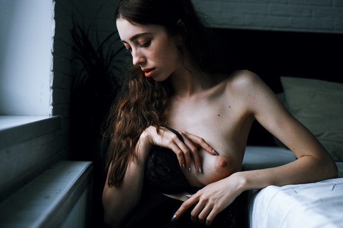 Nice shots by Marat Safin - NSFW, Marat Safin, Beautiful girl