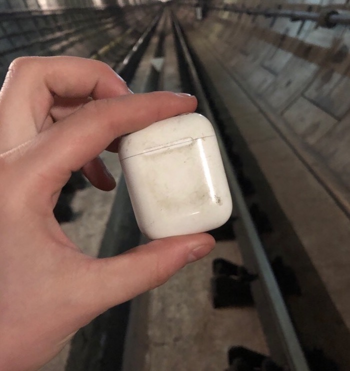 Наушники Метрополитен Москва - Без рейтинга, Московское метро, AirPods