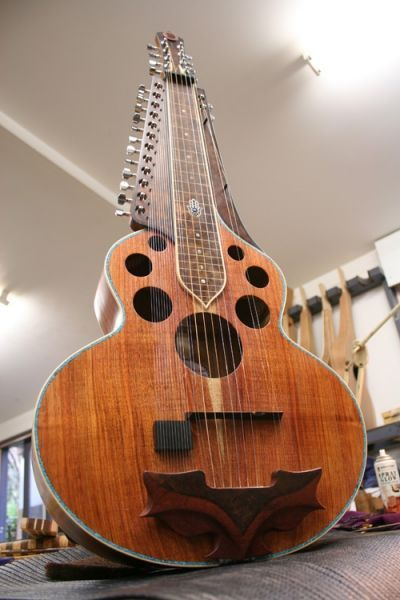 Поговори хоть ты со мной,Подруга многострунная. | Пикабу