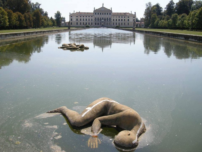 Dormant - Sculpture, Italy, Pisa