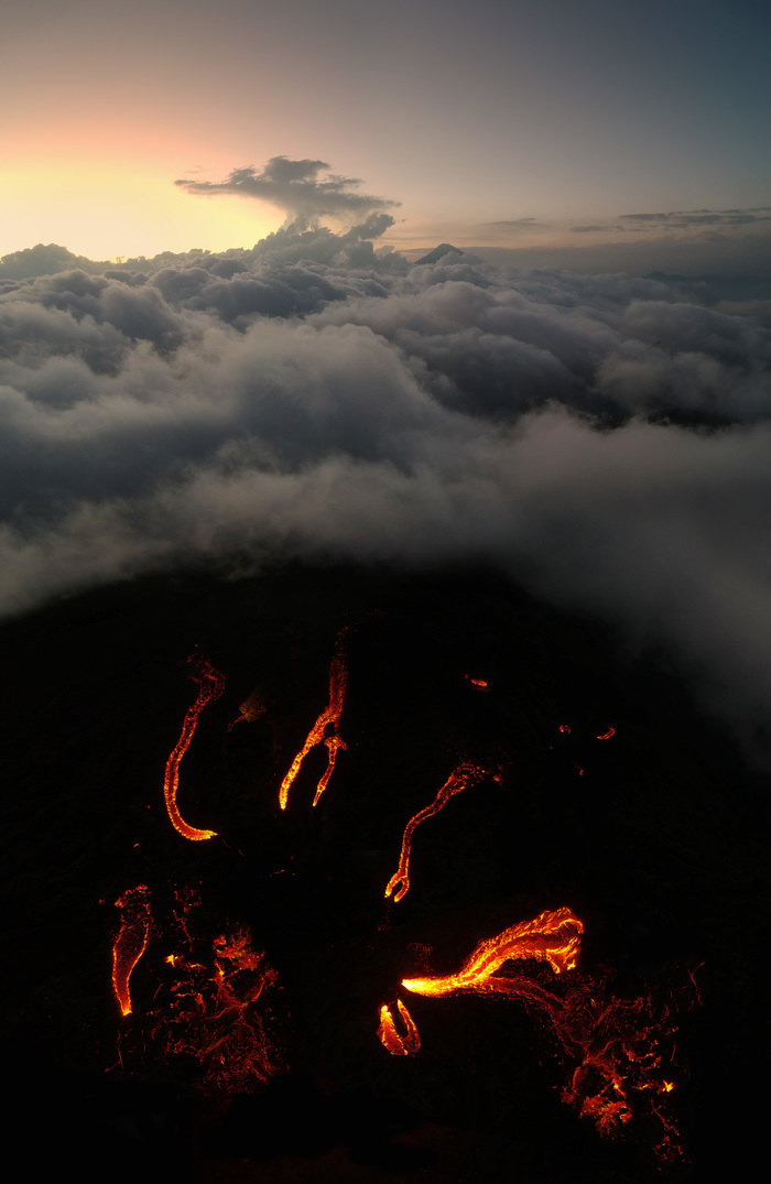 How I Climbed an Active Pacaya Volcano in Guatemala and Nearly Burned a Drone in Lava Fire - My, Volcano, Guatemala, Travels, Climbing, Lava, Drone, Longpost, Pacaya Volcano