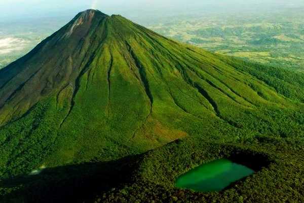 How I Climbed an Active Pacaya Volcano in Guatemala and Nearly Burned a Drone in Lava Fire - My, Volcano, Guatemala, Travels, Climbing, Lava, Drone, Longpost, Pacaya Volcano