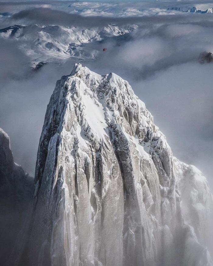 Helicopter in front of the Purcell Range, Caribou Mountains, British Columbia - The photo, The mountains, The national geographic, Instagram