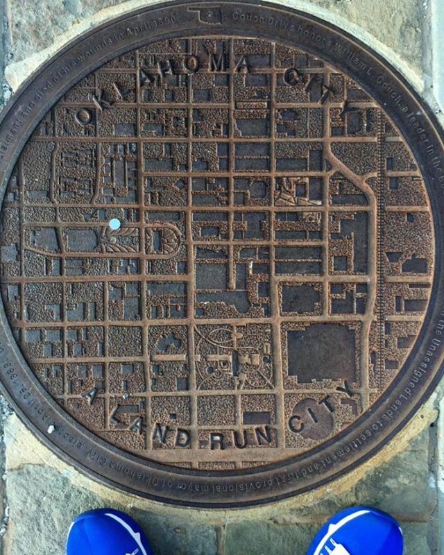 In Oklahoma, the maps are printed right on the manholes. - Oklahoma, Sewer hatch, Cards, Interesting