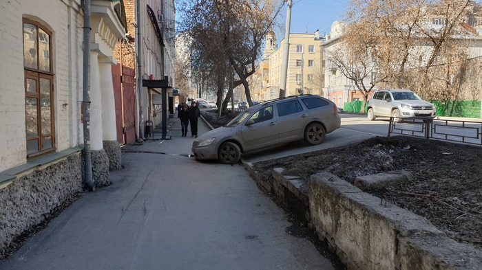 Parking master from Ekb 2. Return. - My, Yekaterinburg, Неправильная парковка