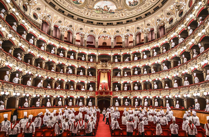 Plenty of chefs. - The photo, Cook, Opera theatre, Opera and opera houses