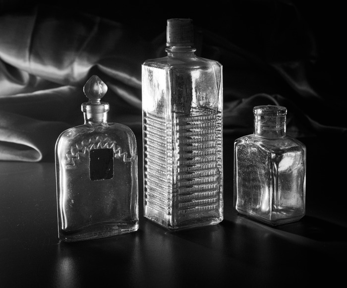 Here they scolded me in the comments. So I'm doing two more. - My, Still life, Glass, Beginning photographer, The photo, Option, Black and white