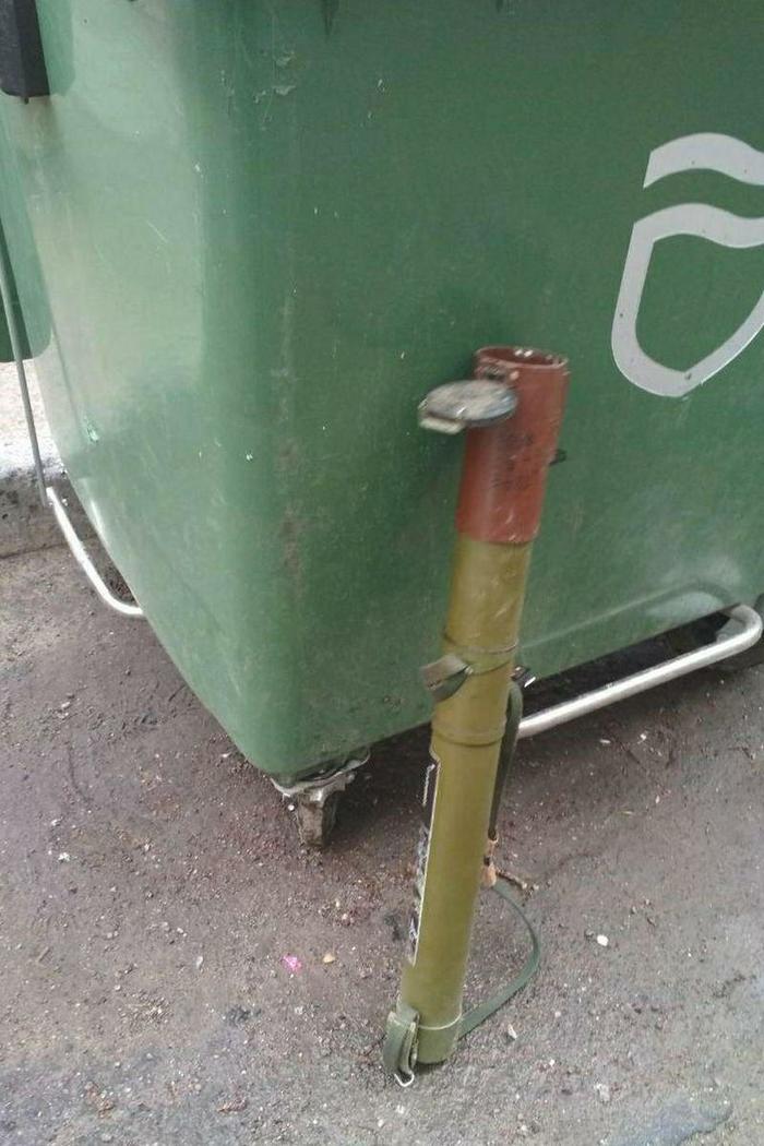 In Dnipro, homeless people accidentally found a grenade launcher in a trash can. - news, Accident, Grenade launcher