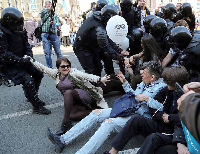 May 1, 2019. Detentions. - Mat, Politics, 1st of May, Rally, Negative, Riot police, The photo, Detention