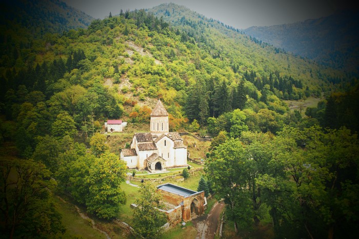 Assumption Church (13th century) Timotesubani, Borjomi, Georgia. - My, Temple, Quadcopter, Georgia, Middle Ages, Architecture, Borjomi