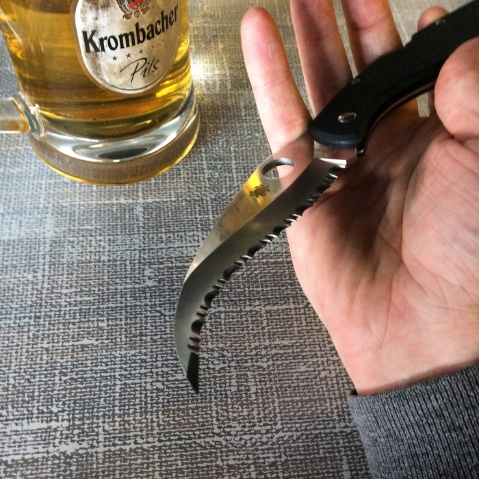Hello. My name is Andrew and I love knives) - My, Knife, Knifemania, Spyderco, , beauty, Its own atmosphere, GIF, Longpost