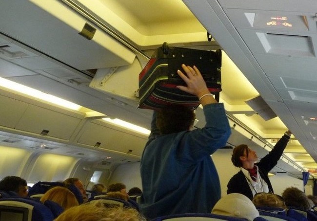 Human life = suitcase (junk). We need conclusions! - Hand luggage, Airplane, Tragedy