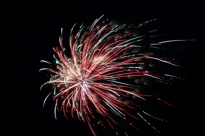 Дебют в съёмке салюта Начинающий фотограф, Салют, Длинная выдержка, Ночная съемка, Длиннопост