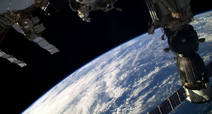 Russia complained about the smell of alcohol on the ISS - Agronews, news, Russia, Space, ISS, America, Alcohol, Smell