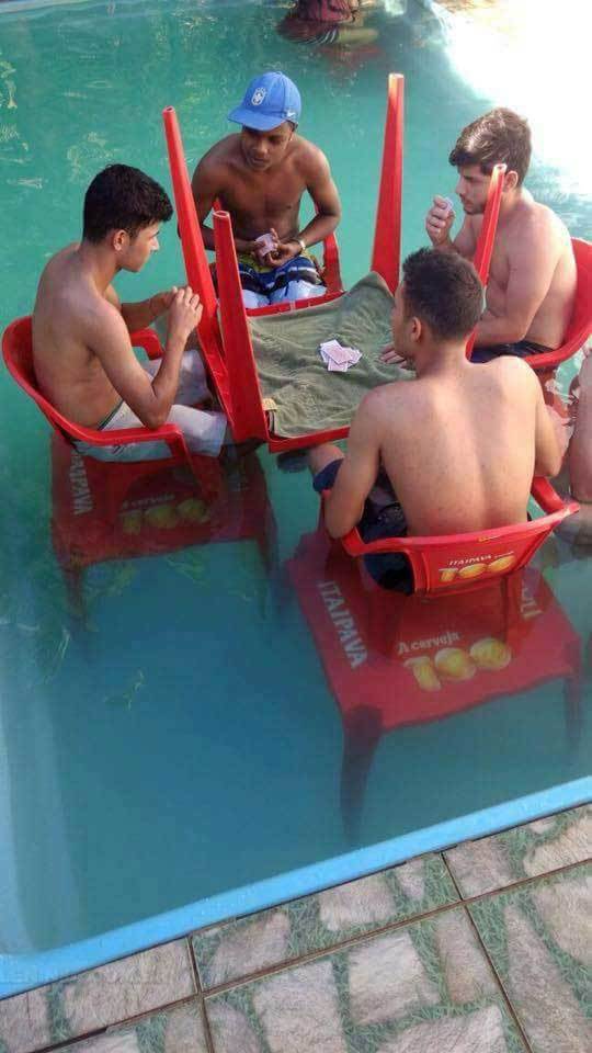 Damn nerds - Swimming pool, Table, Cards