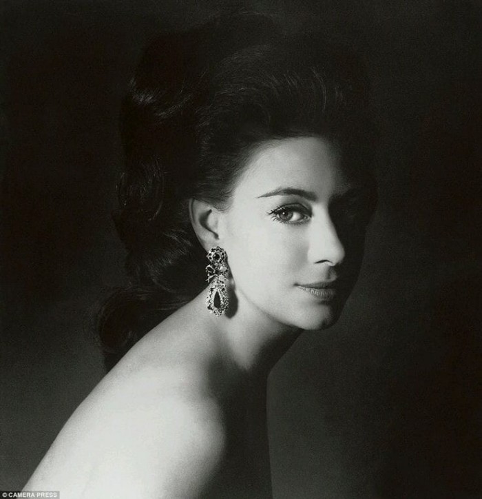 Princess Margaret, younger sister of Queen Elizabeth - England, Great Britain, Queen, Princess, Black and white