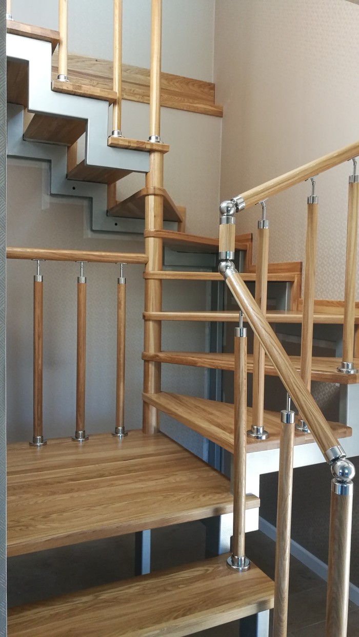 Staircase on a metal frame - My, Stairs, Metal frame, Carpenter, Longpost, Solid wood