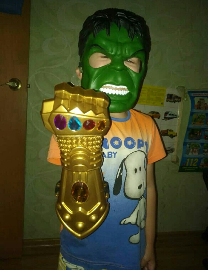 Frame from the filming of the new part of the Avengers. - Hulk, Marvel League, Spoiler, Thanos, Marvel, Humor, Children