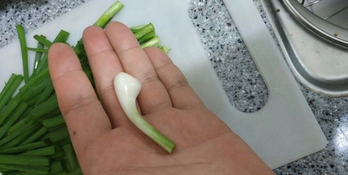 Russian AirPods     , 