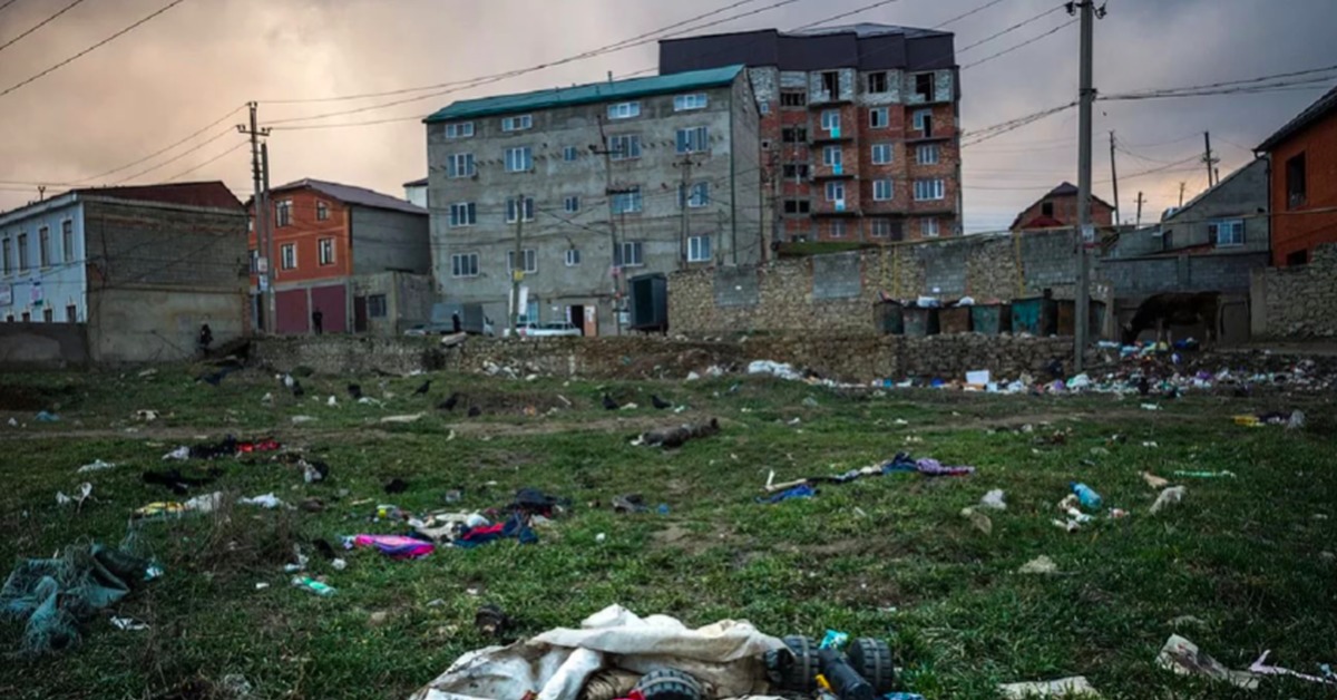 Плохой город. Грязный город. Самый грязный город в России. Самые некрасивые места.