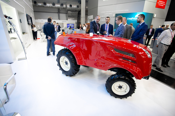 Roskosmos issued a Korean tractor for its innovation - Roscosmos, Mini Tractor, Drone