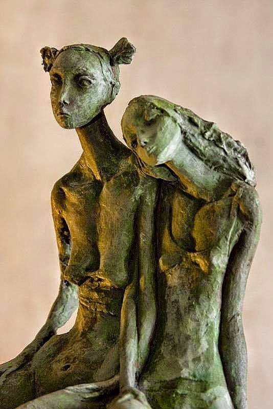 Valerie Hadida and her little women - Sculpture, Modern Art, Longpost