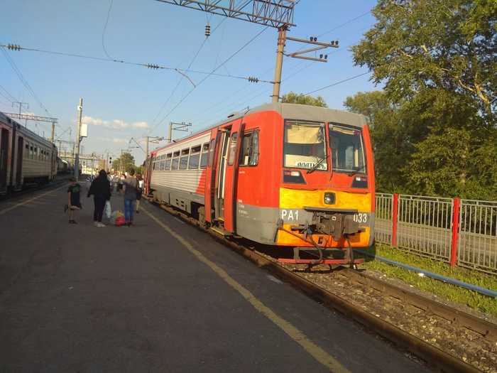 Meet in the first car. Or in the last one. - My, A train, Railway carriage