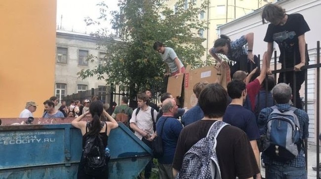 Church sheltered protesters from police - Church, ROC, Help, Protest, Longpost