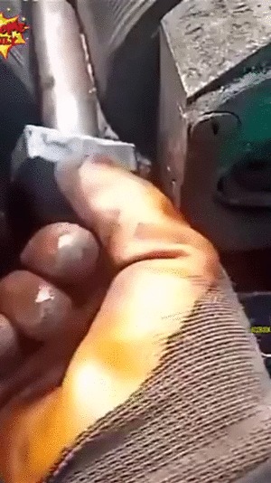 Накатка резьбы Резьба, Станок, Гифка