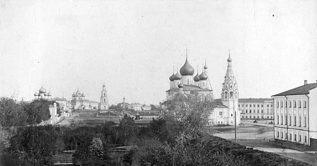 Старые фото ярославля. Николай Петрович Пастухов. Ильинская площадь Ярославль. Ярославль Ильинская площадь 19 век. Дореволюционный Ярославль.