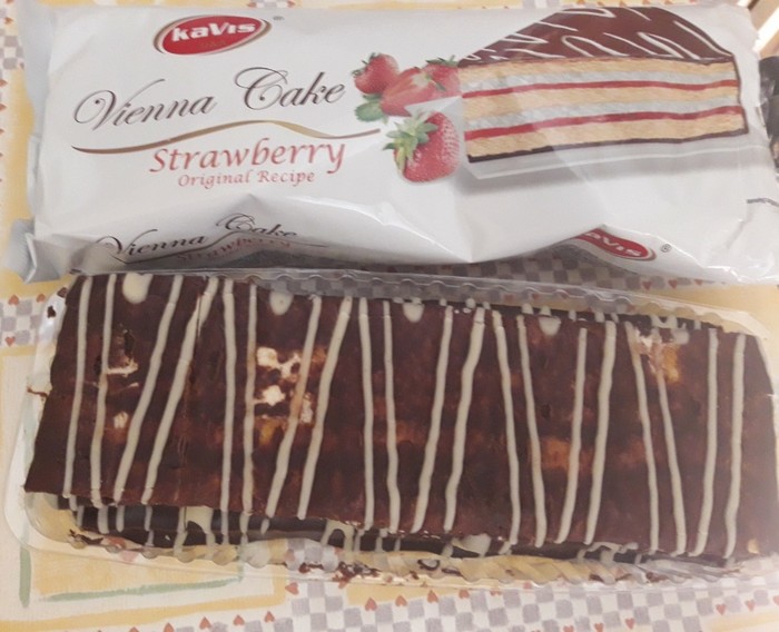 Expectation vs reality from two Czech cake makers... - My, Czech, Chocolate, Score, Purchase, It's not tasty, Expectation and reality, Longpost