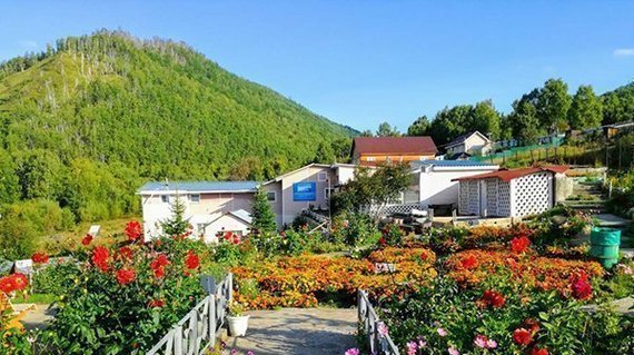 Помогите сохранить культурно-выставочный Центр на Байкале