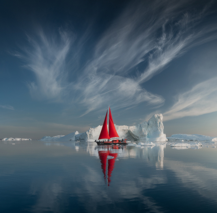 Reflection Kingdom - western Greenland, Disko Bay. - The photo, Greenland, Disco, Strait, Sailboat, Nature, Iceberg