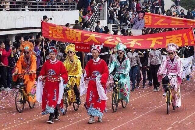 Шествие в китайских школах. Китай, Школа, Школьники, Длиннопост