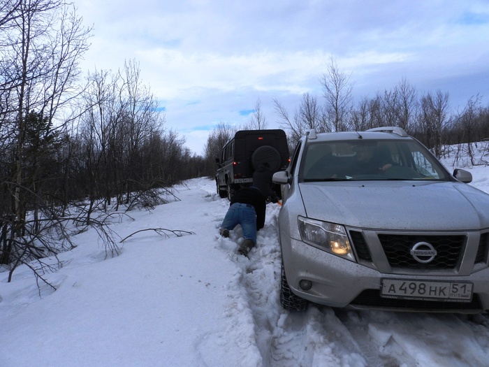 Duster, Defender, UAZ, Arctic Trucks, Hummer, Terrano on Komsomolskaya Gorka. 21.04.19 - My, Duster, UAZ, Snow, Murmansk, , Relaxation, Nissan, Hummer, Video, Longpost, Renault Duster, Land rover