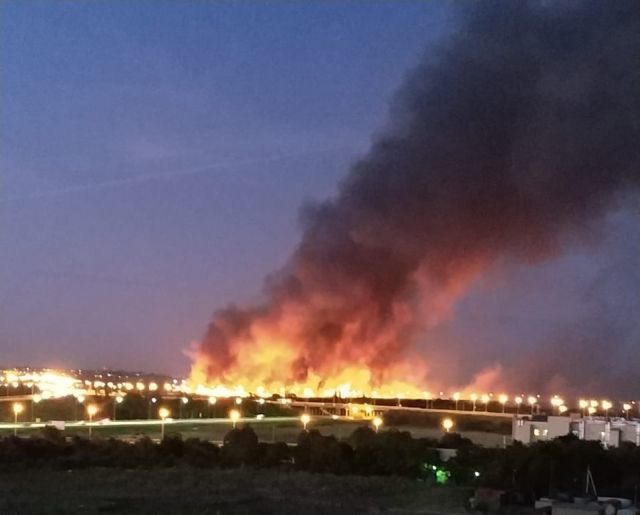 Вот так вчера выглядела дорога из Ростова в Батайск. - Пожар, Батайск, Огонь, Стихия, Негатив