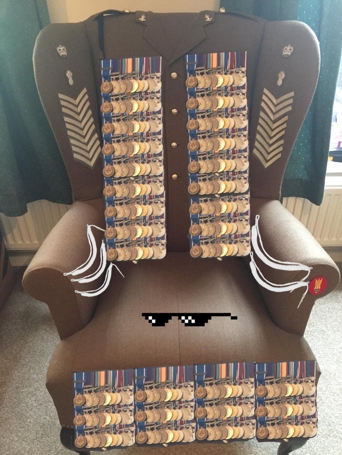 A real chair for the commander of sofa troops. - My, Armchair, Uniform, Sofa troops, General, Medals, Achivka