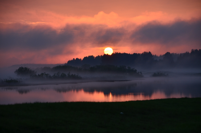 Закат над озером Выльты Озеро, Закат, Отражение, Фотография, Природа
