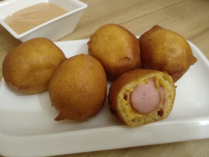 Mini corn dogs with bacon and cheese - My, Yummy, Easy, Quickly, Sausages, American cuisine, Bacon, Cheese, Deep frying, Longpost