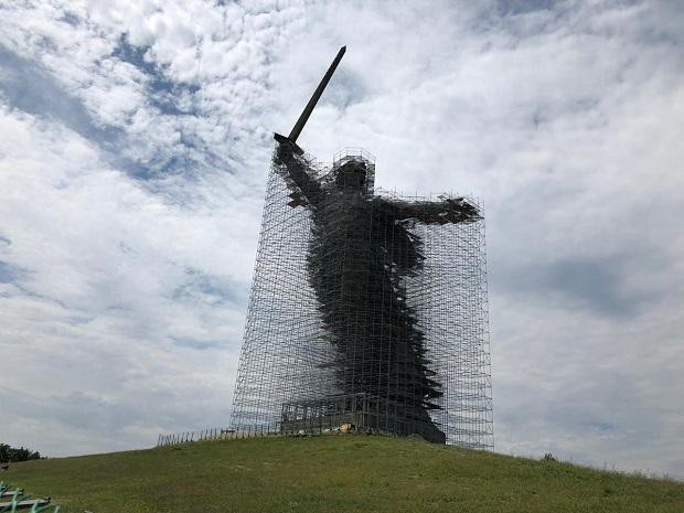 Motherland in Stalingrad under reconstruction - Motherland, Stalingrad, Volgograd, Longpost