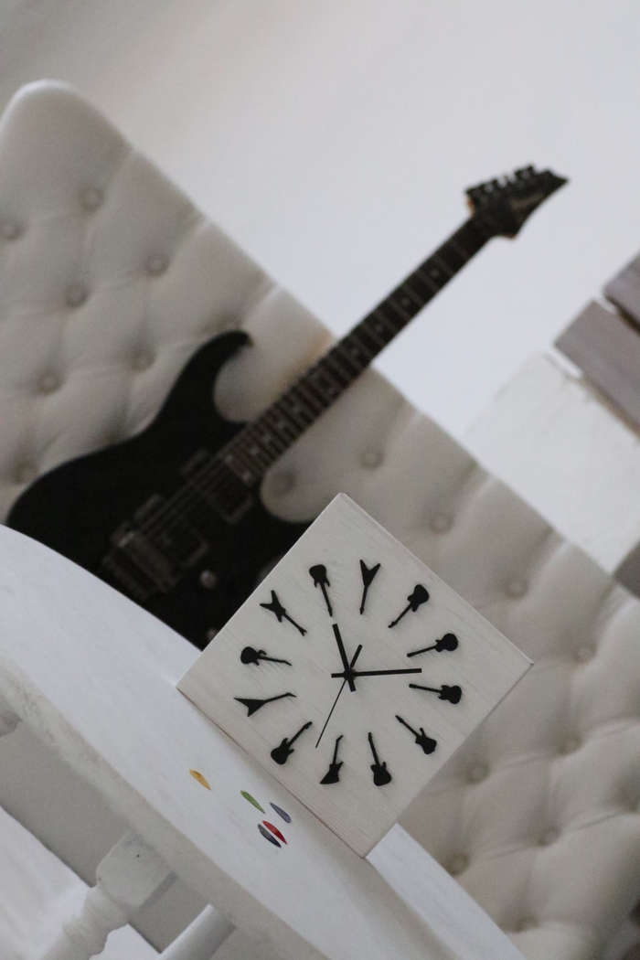 Guitarist wall clock with silhouettes of electric guitars - My, Wall Clock, Handmade, Guitar, guitar player, Electric guitar, The photo, Longpost