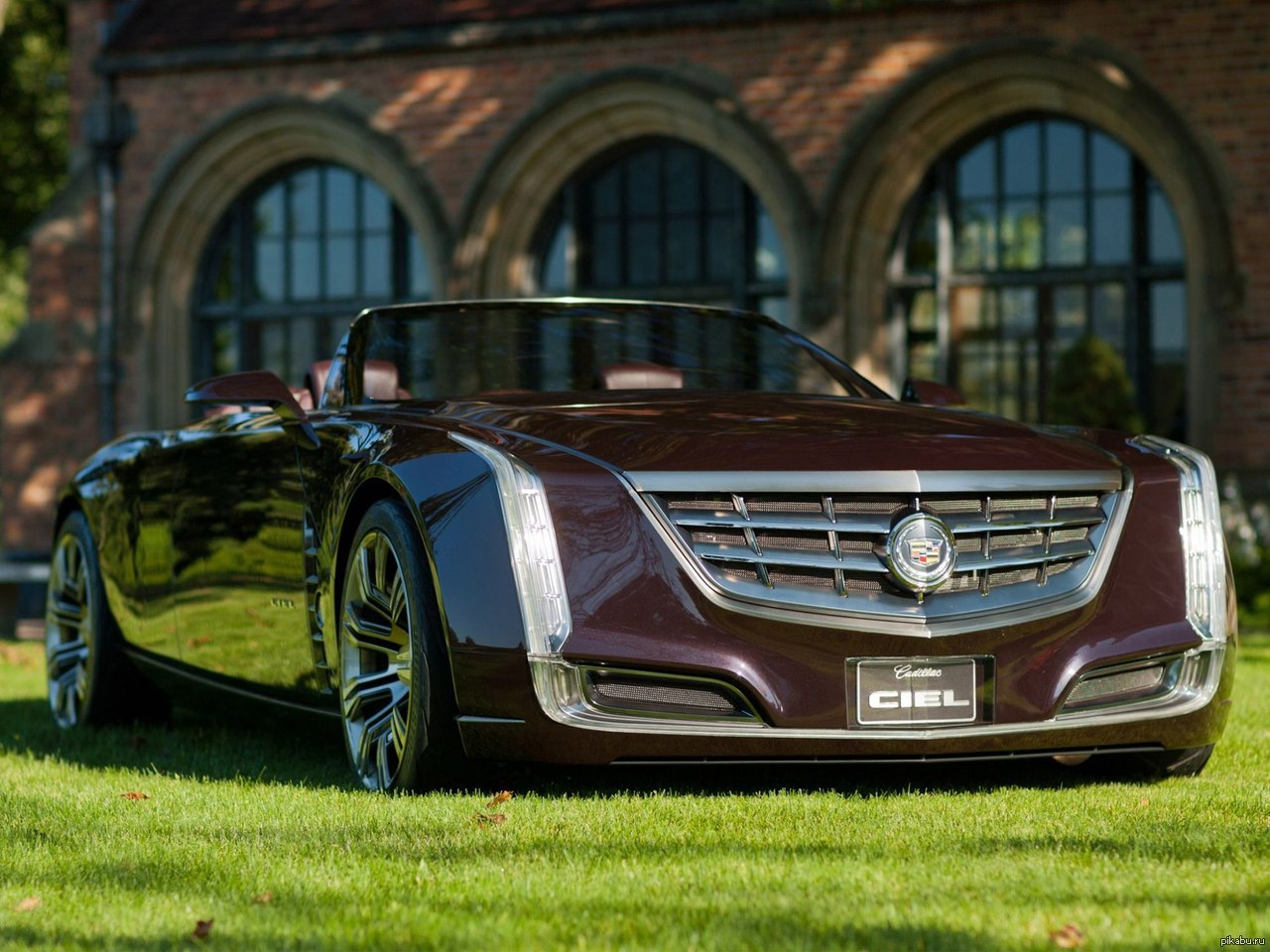 Дорогая легковушка 8 букв. Кадиллак кабриолет 2020. Cadillac Elmiraj 2019. Кадиллак Ciel Concept. Cadillac Elmiraj концепт 2018.