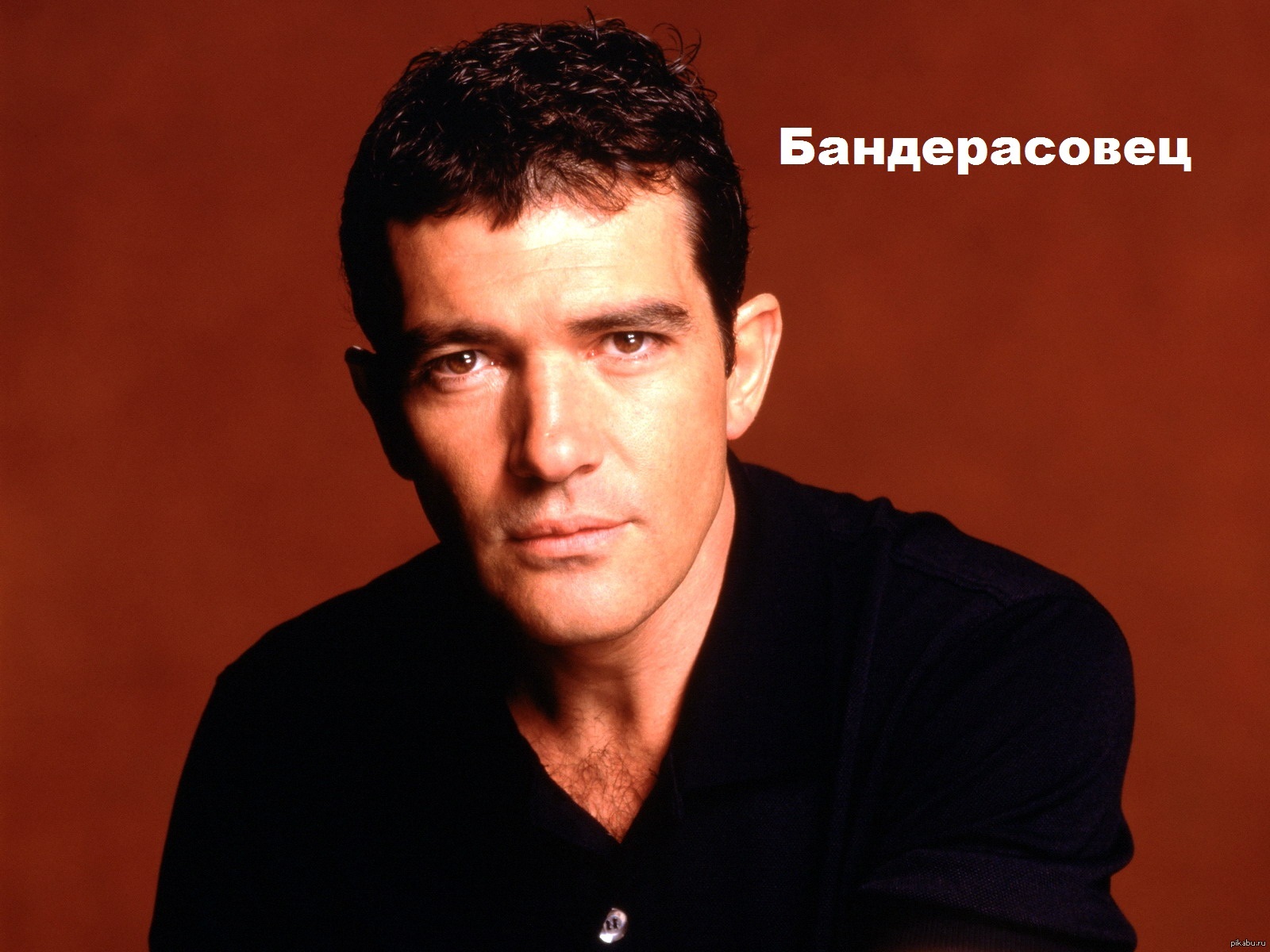 Antonio banderas man. Антонио Бандерас. Антонио Бандерас актер. Антонио Бандерас фото. Антонио Бандерас в молодости.