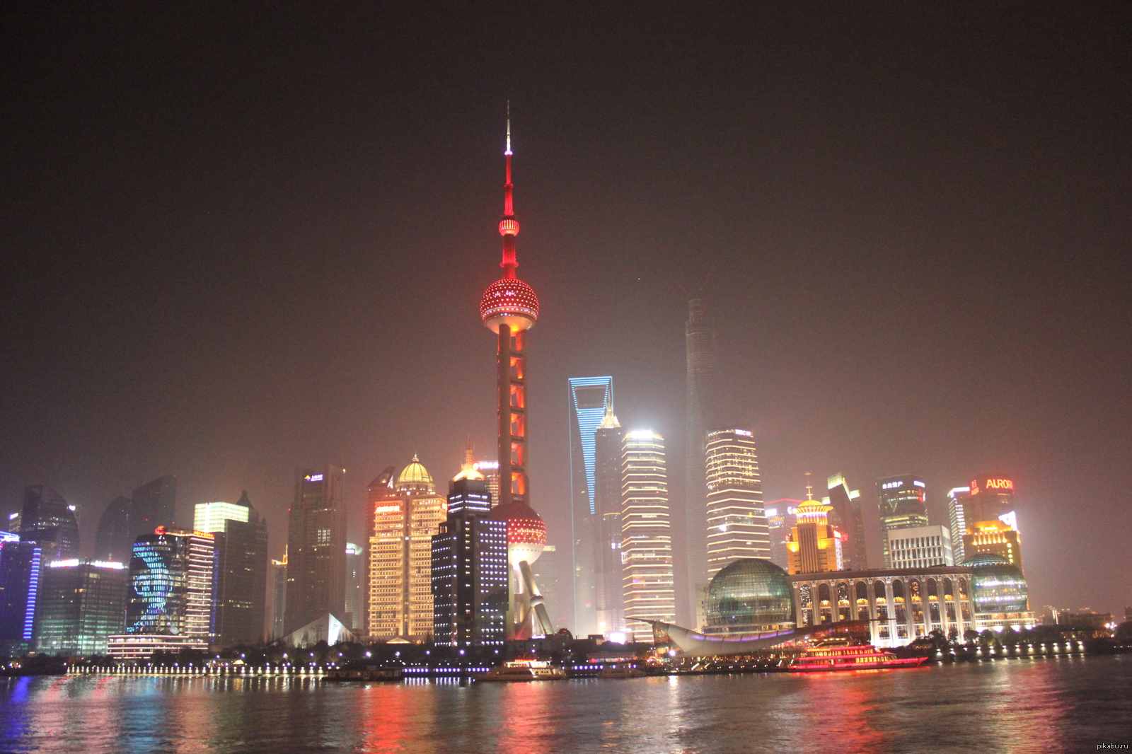 I had a chance to visit Shanghai, look at the Huangpu River and the Pearl of the East - My, Shanghai, shanghai tower, Pearl of the East, The photo