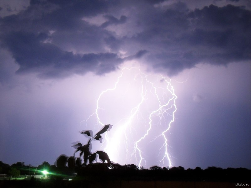 frightening beauty - My, Thunderstorm, Lightning, Nikolaev, beauty, The photo, From the network, My