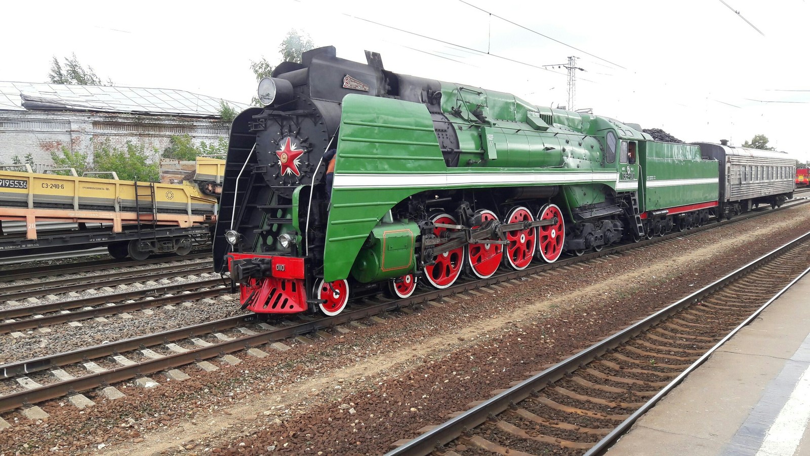 Retro train in Sergiev Posad - My, A train, Old man, My, Railway, Sergiev Posad, Railway station, railway station