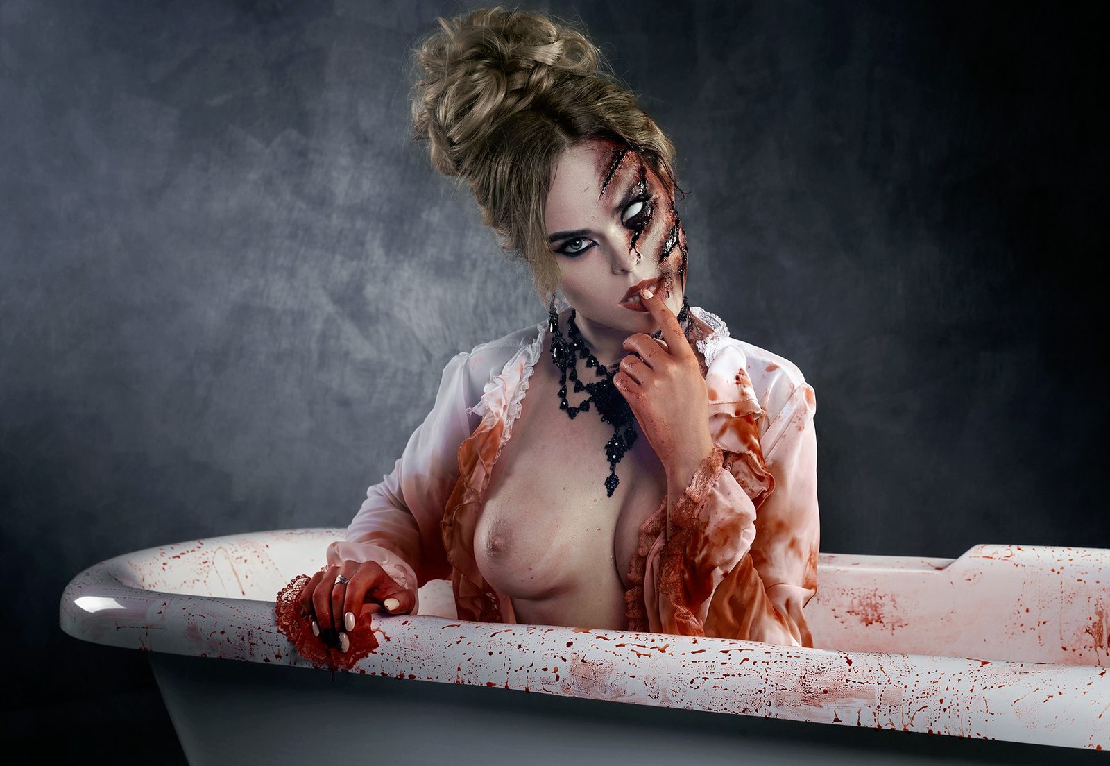 Elina Muller photoshoot - NSFW, My, , , Bath, , PHOTOSESSION, Fashion model, Blood, Gothic, Longpost