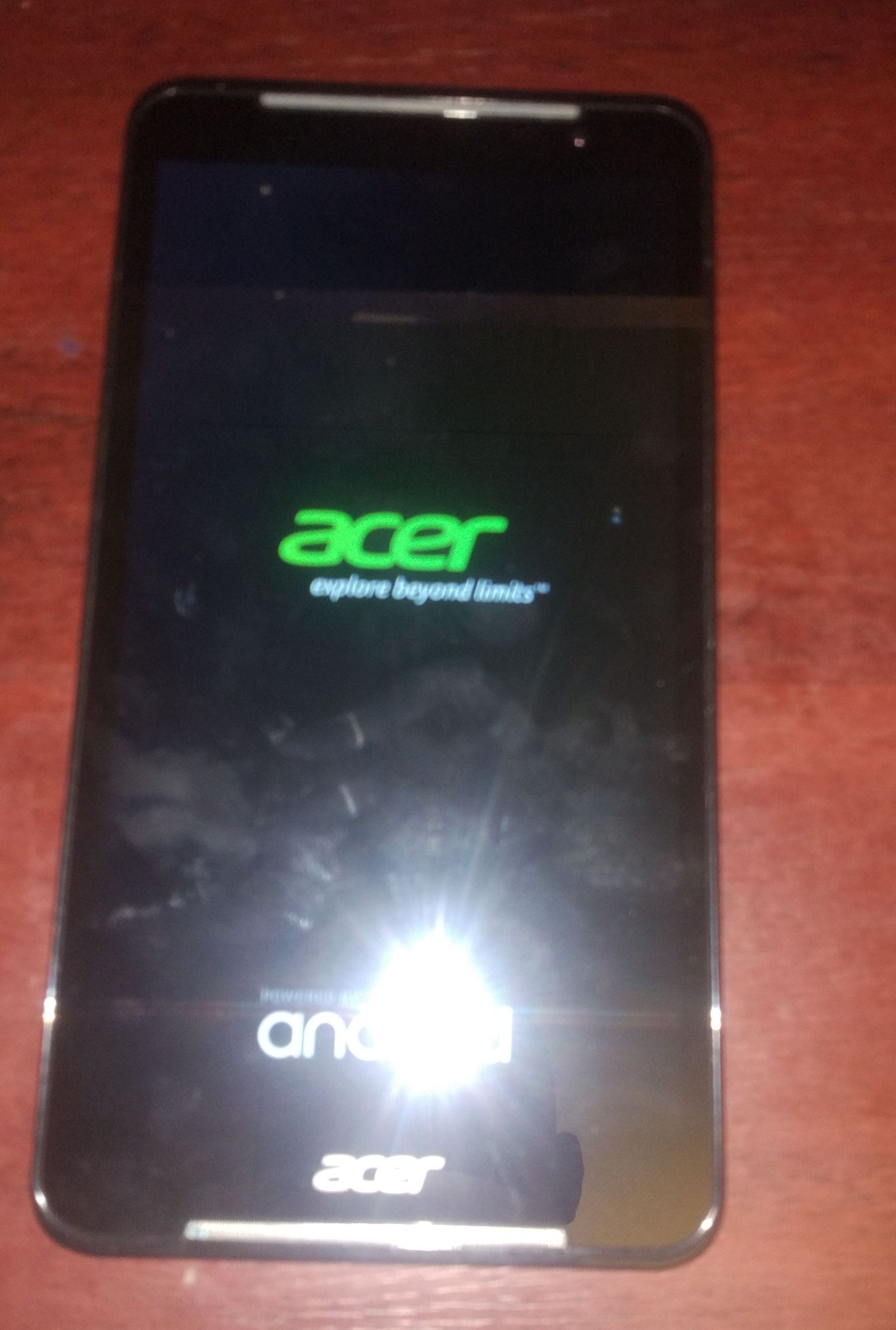 Acer icona talk S a1-724 не включается. Выключился и учкудук | Пикабу