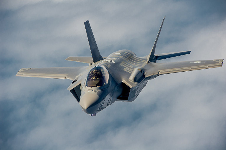 F-35 turns to rust - Rust, Airplane, America, Fighter, Politics