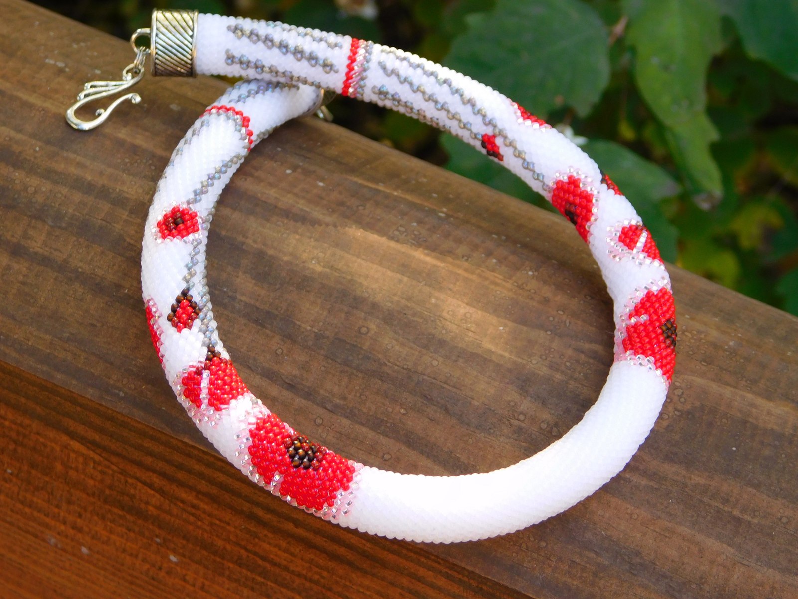 Beaded necklace - My, Beaded harnesses, Needlework, Needlework without process, Beads, Poppy, Longpost